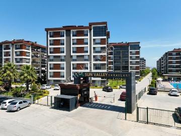 Çerkezköy Tepe Sun Valley Saraylarında 2+1 117 M2 Satılık Daire
