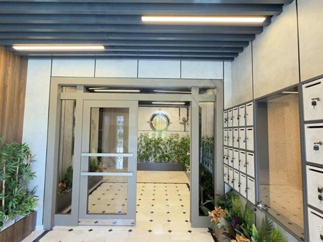 ÇERKEZKÖY TEPEDE GENİŞ BALKONLU KİRALIK 1+1 DAİRE