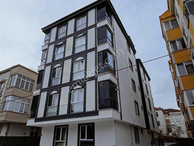 Çerkezköy Yıldırım Beyazıt Mh. Merkezi Konumda Sıfır 1+1 Daire