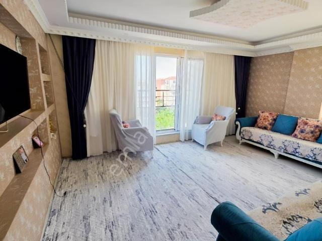 Çerkezköy De Ön Cephe Süper Konumda Acil Satılık