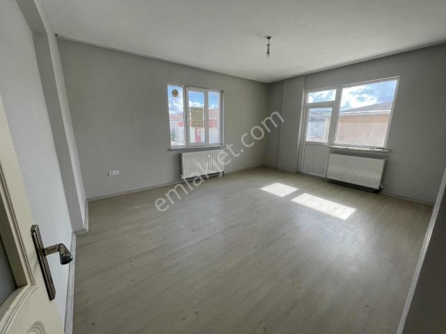 Çerkezköy Fevzipaşa Mahallesinde Kiralık 130 M2 3+1 Daire