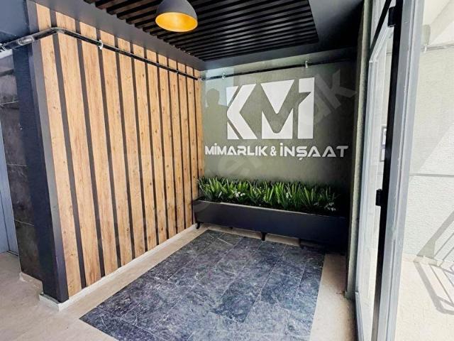 Çerkezköy istasyon mahallesinde Lemar market üstü 1+1
