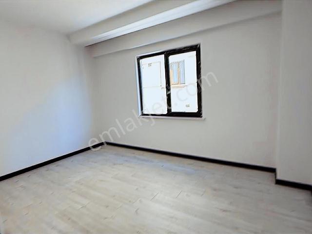 Çerkezköy Kızılpınar Merkezi Konumda Ara Kat 2+1 Kupon Daire
