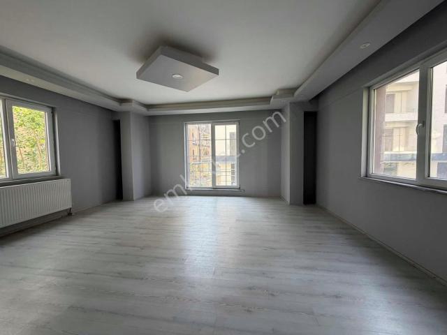 Çerkezköy Okullar Bölgesinde Satılık 3+1 Daire 120m²