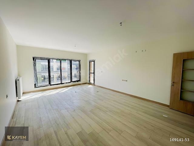 ERKİLET TOKİ SIFIR 140 LIK 3+1 GENİŞ DAİRE SATILIK