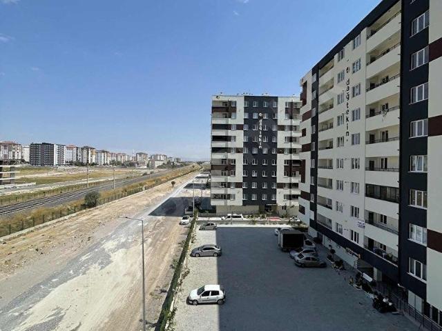 ERKİLET Camikebirde Sıfır kiralık 3+1 daire