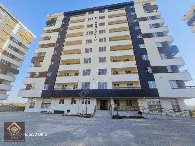 Erkilet Çocuk Hastanesi Yanında Eşyalı 2+1 Kiralık Daire