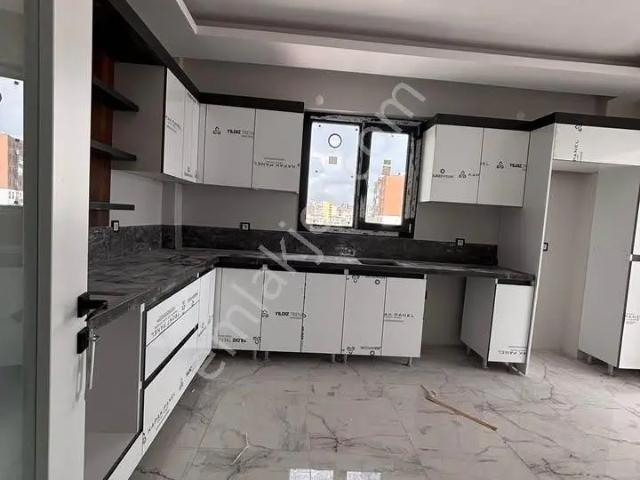 Erkilette Sıfır 3+1 Hemen Oturulur Bölgenin En Geniş Dairesi