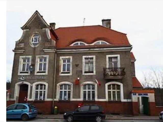Wynajem 3 pokojowego mieszkania z dostępem do strychu