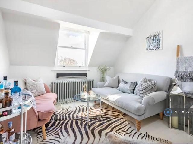 Erlanger House, London, SE14 2 bed flat to rent £2,750 pcm £635 pw