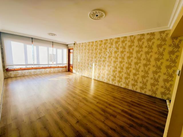 Erler Sitesi 4+1 Ara Kat Daire Satılık Fuzul/evim Evim Uygundur