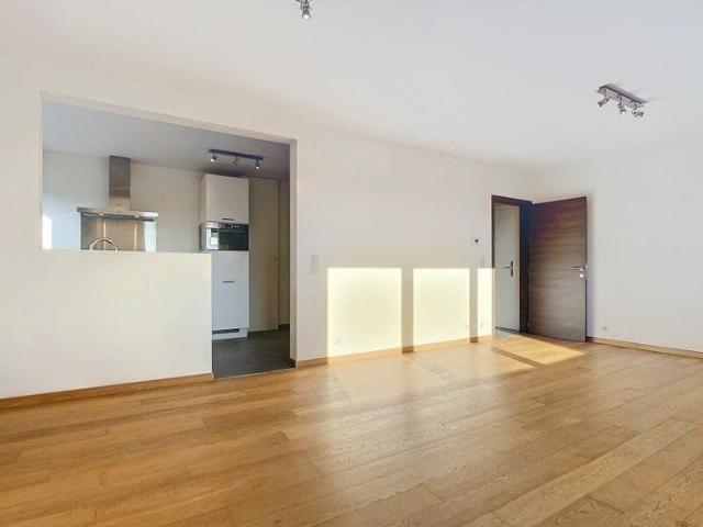 Erpe Mere: Ruim 2 slpk app. met terras en garagebox
