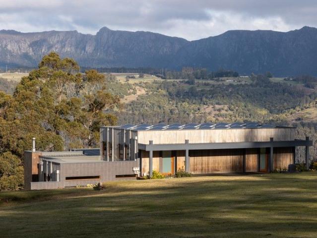 Erriba Rise Cradle of Wilderness: A Rare Tasmanian Conservation Sanctuary