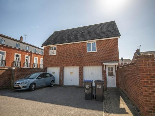 Errington Close, Hatfield, Hertfordshire AL10, 3 bed property to rent, £1,590 pcm | PrimeLocation