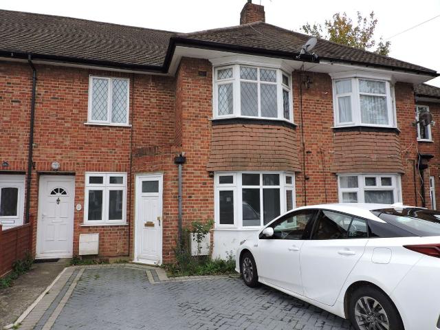 Errol Gardens, New Malden KT3, 2 bed maisonette to rent, £1,695 pcm | PrimeLocation