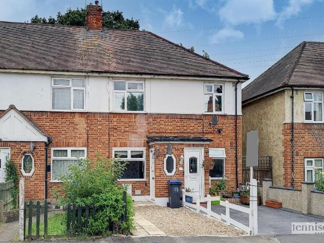 Errol Gardens, New Malden KT3, 2 bed maisonette to rent, £1,800 pcm | PrimeLocation