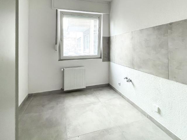ERSTBEZUG – 3,5 Zimmer – Aufzug – Bermudadreieck / Schauspielhaus