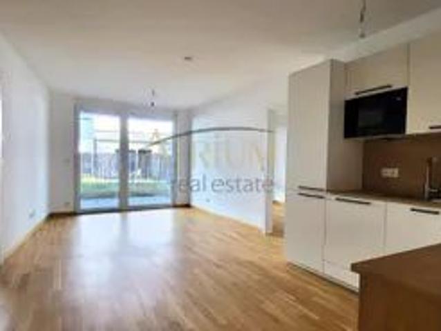 Erstbezug 3 Zi Gartenwohnung mit Terrasse, Fußbodenheizung & Einbauküche in 1220 Wien!