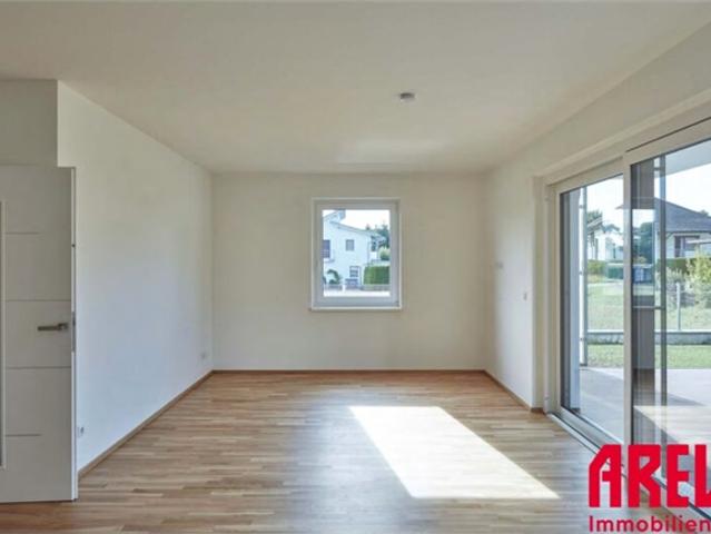 ERSTBEZUG 3 ZIMMER GARTENWOHNUNG