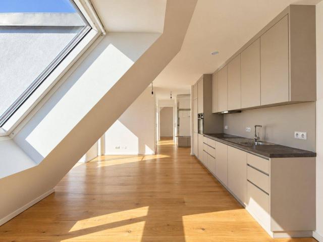 Erstbezug · 3 Zimmer Dachgeschosswohnung mit 17 m² Terrasse in Stammersdorf