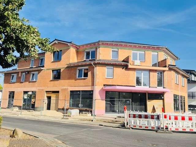 Erstbezug 3 Zimmer Wohnung mit Balkon Tiefgaragenstellplatz und Aufzug in Altenstadt Waldsiedlung