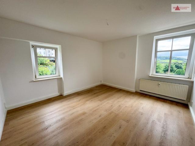 Erstbezug! 3 Raum Wohnung über den Dächern von Lößnitz