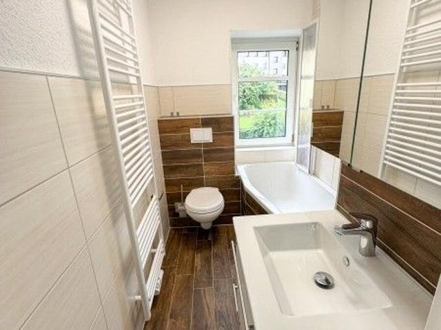 Erstbezug! 3 Raum Wohnung über den Dächern von Lößnitz