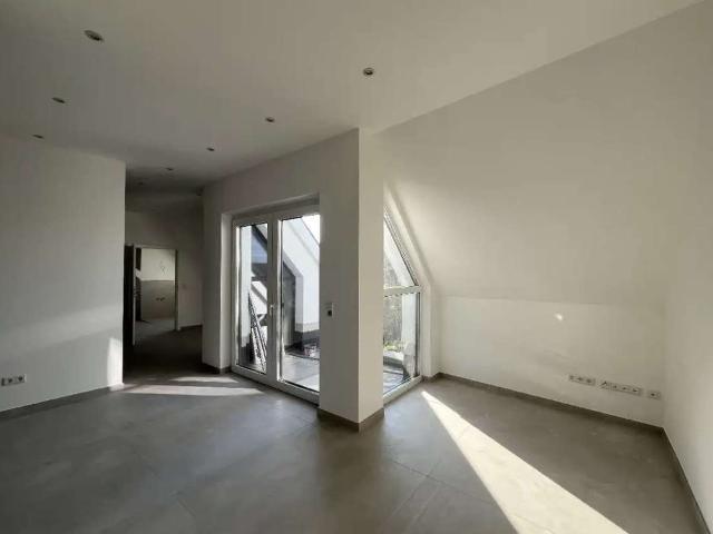 Erstbezug 3ZKB mit Loggia und Einbauküche KFW 40