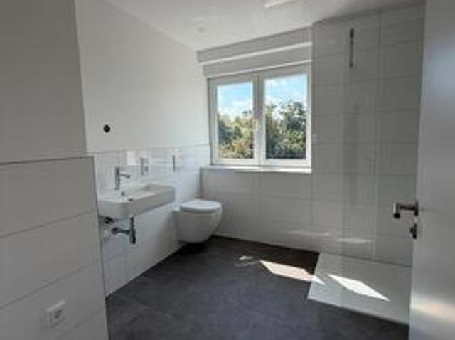 Erstbezug: 136 m² 3 Zimmer Wohnung mit 20 m² Loggia