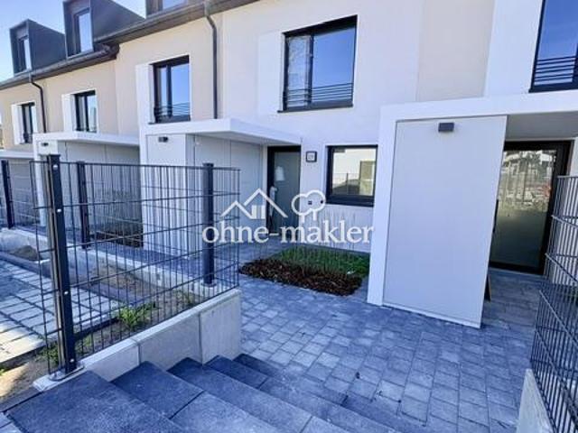 ERSTBEZUG 145qm Familienfreundliche Neubauhaus mit 2 Stellplätzen nähe U2 Röthenbach