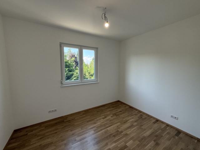 Erstbezug | 19M2 Balkon | 74M2 Wohnfläche | 2x Tg Parkplatz | 3 Schlafzimmer