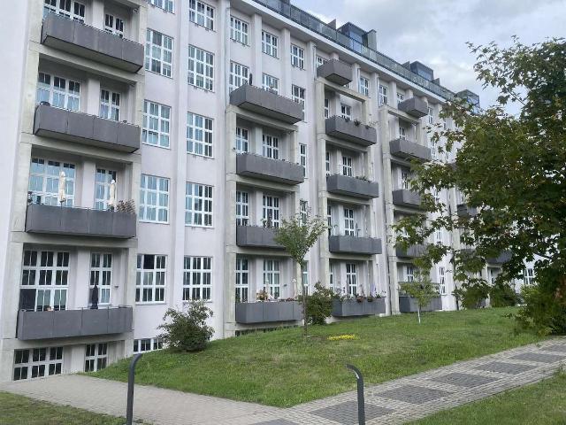 ERSTBEZUG! 1 Zimmer Apartment Wohnung mit Balkon in Magdeburg Buckau zu vermieten