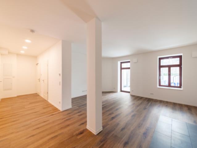 Erstbezug 2,5 Raumwohnung mit Sonnenbalkon zum Erstbezug WE04