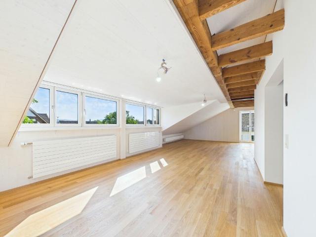 Erstbezug: 2.5 Zimmer Dachwohnung in Rodersdorf