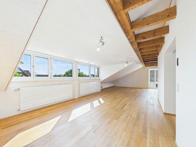 Erstbezug: 2.5 Zimmer Dachwohnung in Rodersdorf
