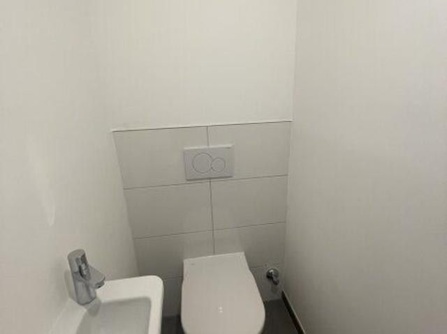 Erstbezug 2 Zimmerwohnung mit Balkon!