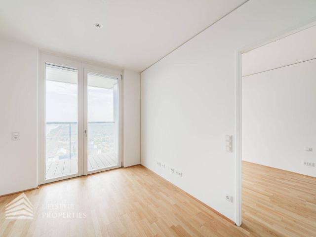 Erstbezug! 2 Zimmer Wohnung mit Loggia und Traumausblick, Nähe Neue Donau