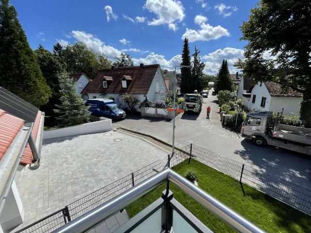 Erstbezug: 4 Zimmer Maisonette mit Südbalkon, Wärmepumpe mit Kühlung, PV Strom und eigener Wallbox