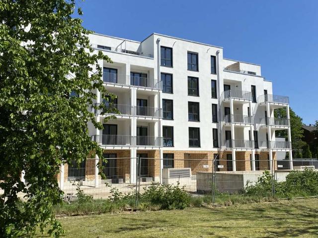 Erstbezug 4 Zimmer Wohnung mit Balkon und EBK in Norderstedt