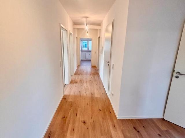 Erstbezug 5 R. DG Wohnung in Cotta