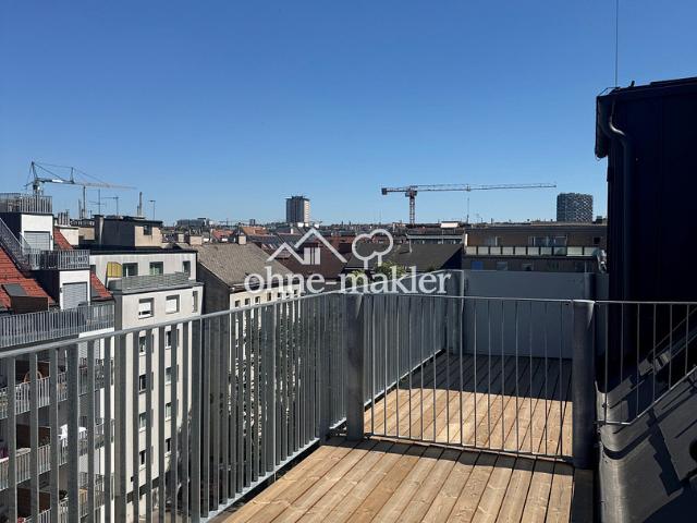 Erstbezug: City Penthouse Dachgeschosswohnung mit 12 m² Balkon und Blick über Wien