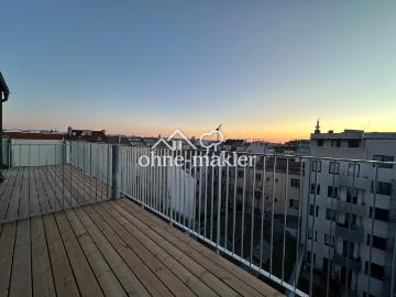 Erstbezug: City Penthouse Dachgeschosswohnung mit 12 m² Balkon und Blick über Wien