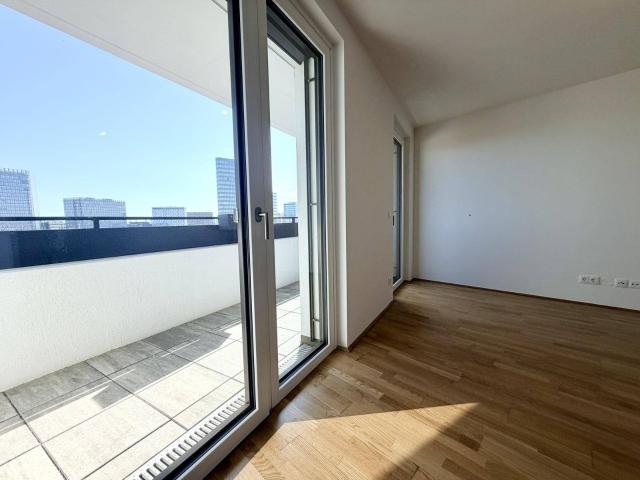 ERSTBEZUG am Hauptbahnhof: EXKLUSIVE DACHGESCHOSSWOHNUNG mit Dachgarten und wunderschönem Wienblick!
