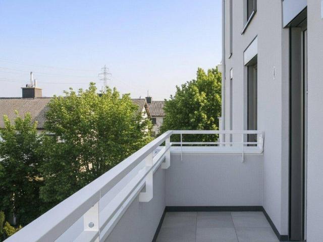 Erstbezug am Mühlwasser – 2 Zimmer Dachgeschosswohnung mit Terrasse und Balkon