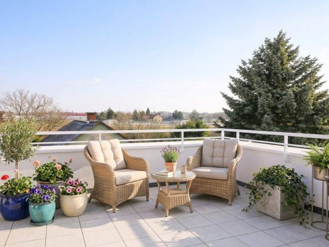 Erstbezug am Mühlwasser – 2 Zimmer Dachgeschosswohnung mit Terrasse und Balkon