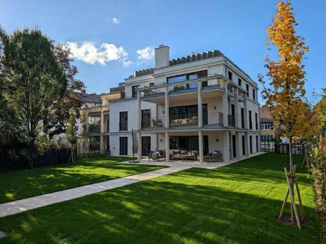 Erstbezug an der Salzach: 176 m² Gartenwohnung mit 630 m² Privatgarten in Salzburg Josefiau!