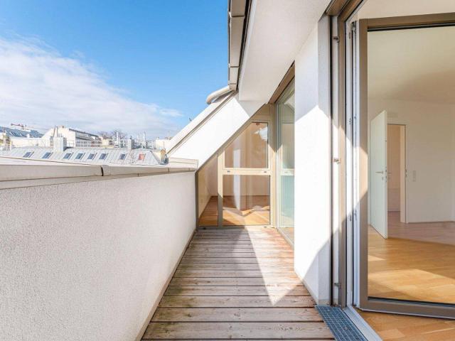 Erstbezug! Schicke 2 Zimmer DG Wohnung nahe Westbahnhof zu vermieten!