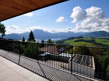 Erstbezug! Absoluter See und Gebirgspanoramablick, 4 Zimmer Wohnung mit Bungalow Feeling über der Nebelgrenze!