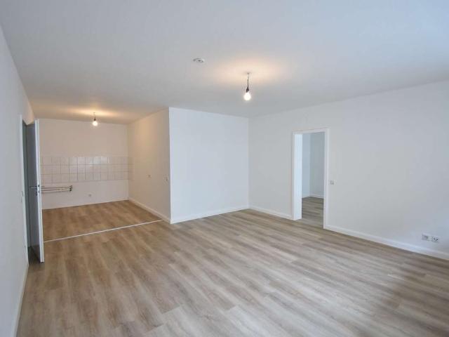 Erstbezug! Bezugsfreie 3 Zimmer Whg mit Balkon