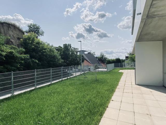 Erstbezug Gemütliche Zwei Zimmer Gartenwohnung in Danube Hills